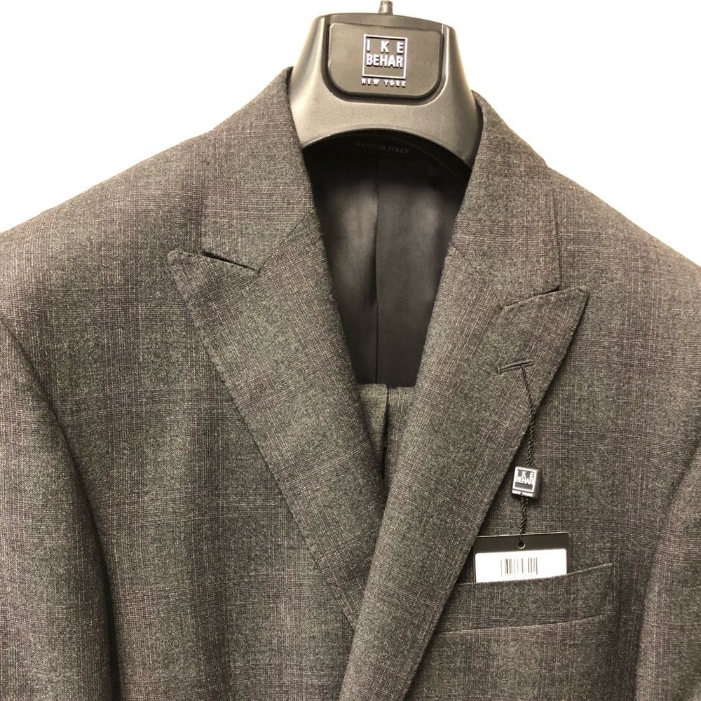 NEW Ike Behar suit Never worn. Flat front pants